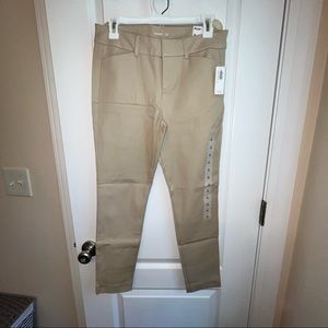 Old Navy NWT Khaki Pixie Pants